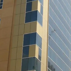 https://al-majarah-residence-1.sharjah-hotels.com