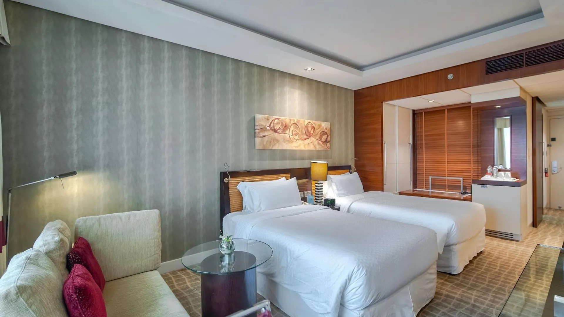 Majestic Premier Hotel Burdubai 4*, Dubai United Arab Emirates