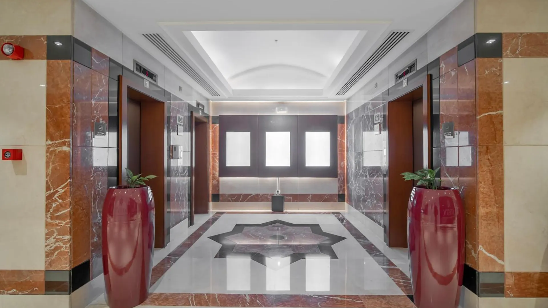 Majestic Premier Hotel Burdubai 4*, Dubai