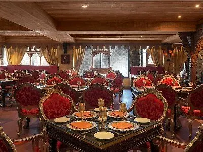 Majestic Premier Hotel Burdubai 4*, Dubai